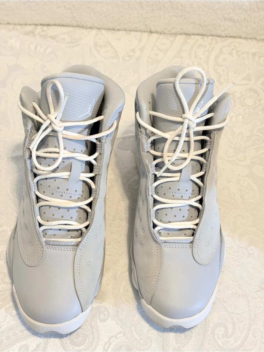 Air Jordan 13 Retro GS Wolf Grey White Sneakers 439358-018 Sz 7Y/ women’s 8.5